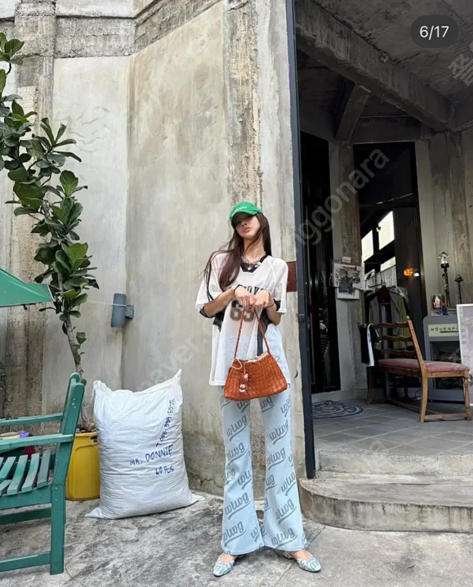 thumbnail-4